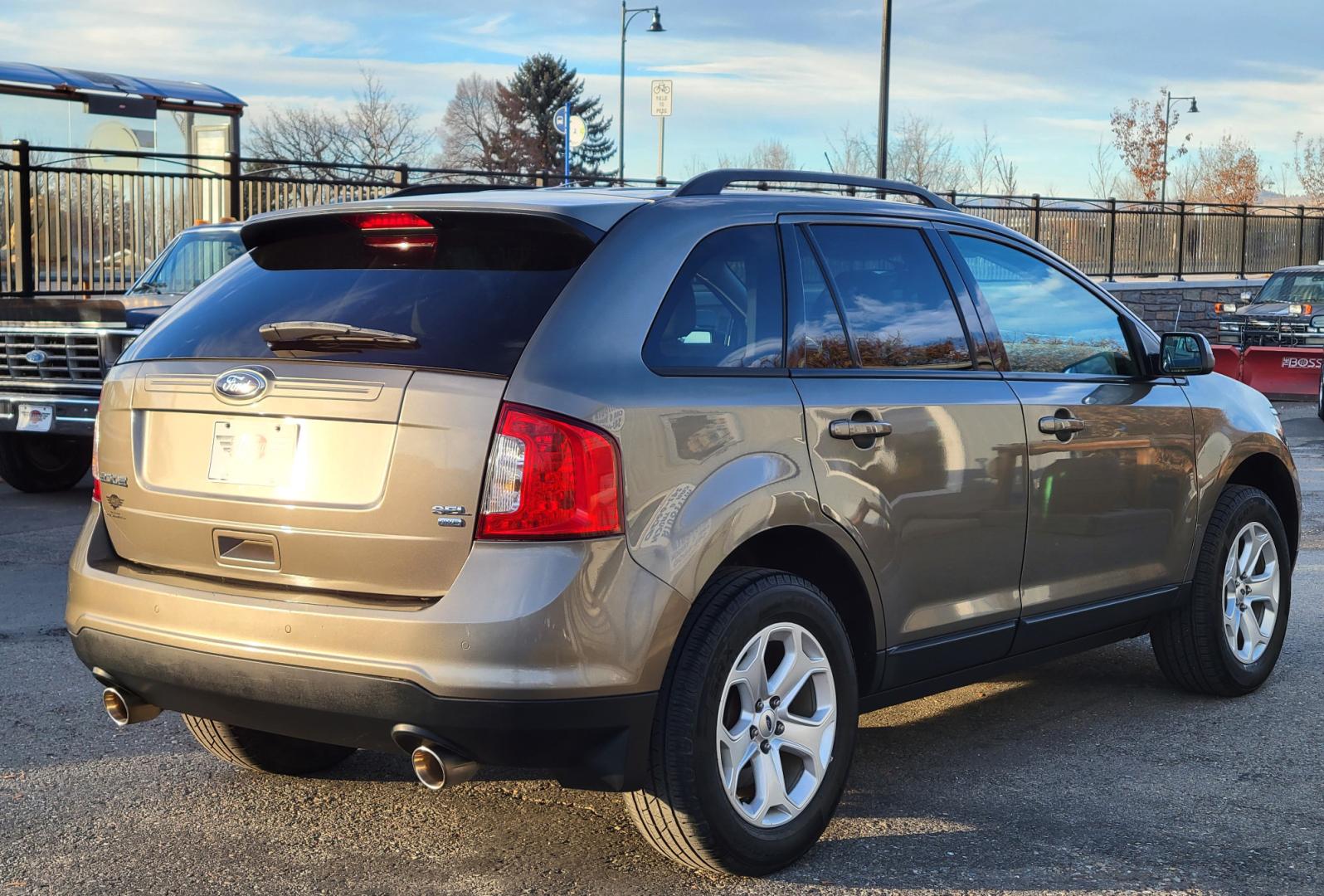 2013 Grey /Gray Ford Edge SEL (2FMDK4JC9DB) with an 3.5L V6 engine, 6-Speed Automatic transmission, located at 450 N Russell, Missoula, MT, 59801, (406) 543-6600, 46.874496, -114.017433 - Photo#5